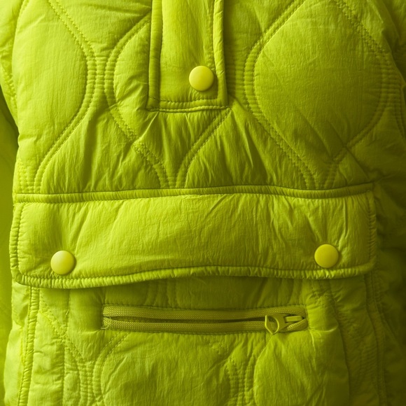 Blank NYC “Break The Trail” Yellow Quilted Pullover Size Small New Without Tags! - Picture 5 of 13